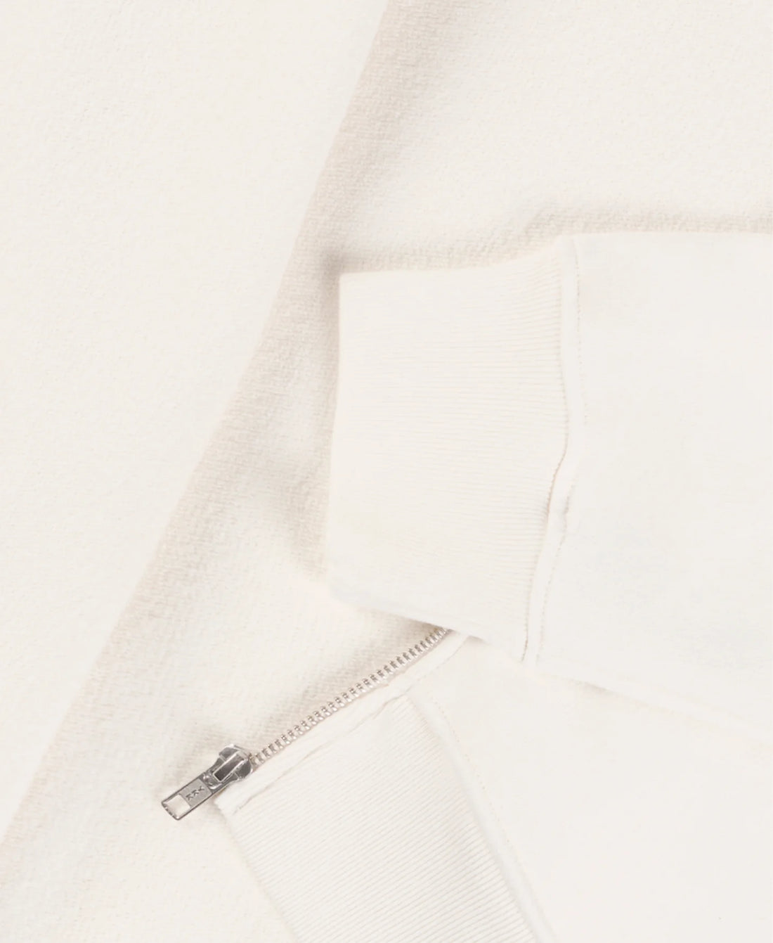 **SOLD OUT** 'CLASSIC WHITE' ZIPPER